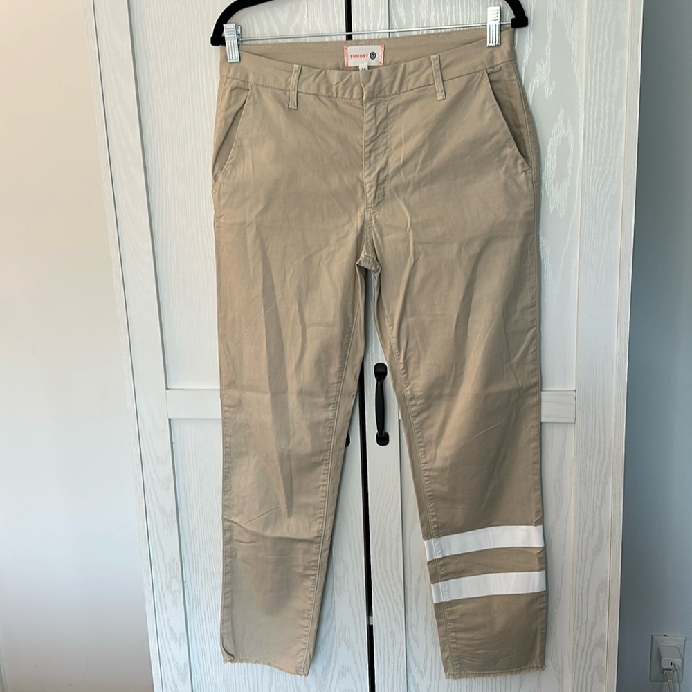 Sundry Sand Chino Pants Womens Size 28 Tan Khaki White Stripe Heart Detail‎